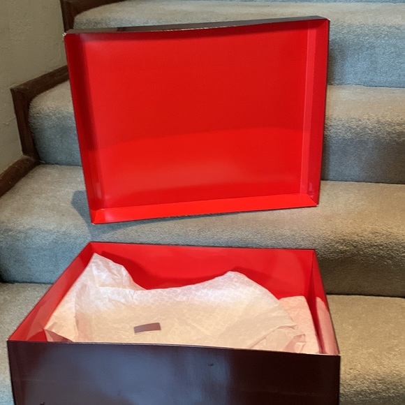 XL COACH leather logo handbag full of  pockets inside and out. LIKE BRAND NEW! - Picture 13 of 15